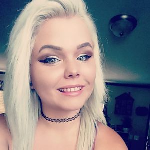 Meet your Posher, Deanna